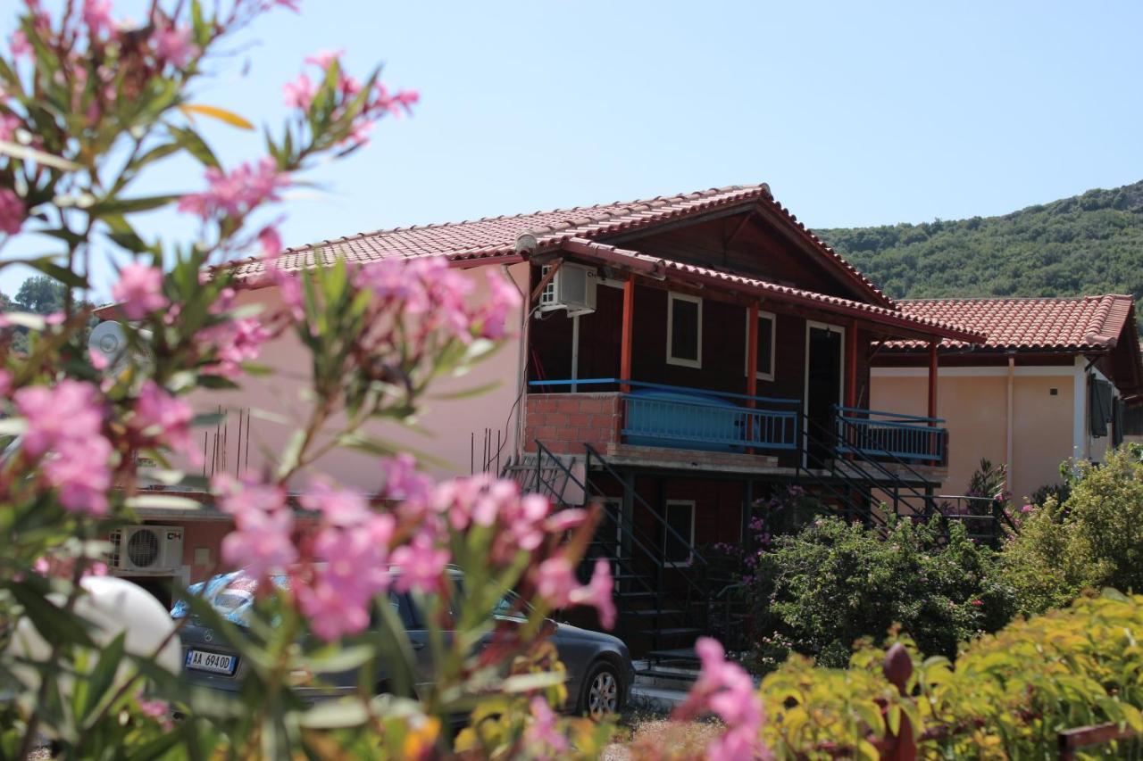 Guesthouse Rondo Химара Экстерьер фото