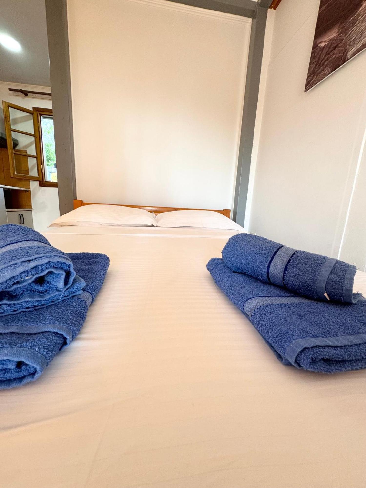 Guesthouse Rondo Химара Экстерьер фото