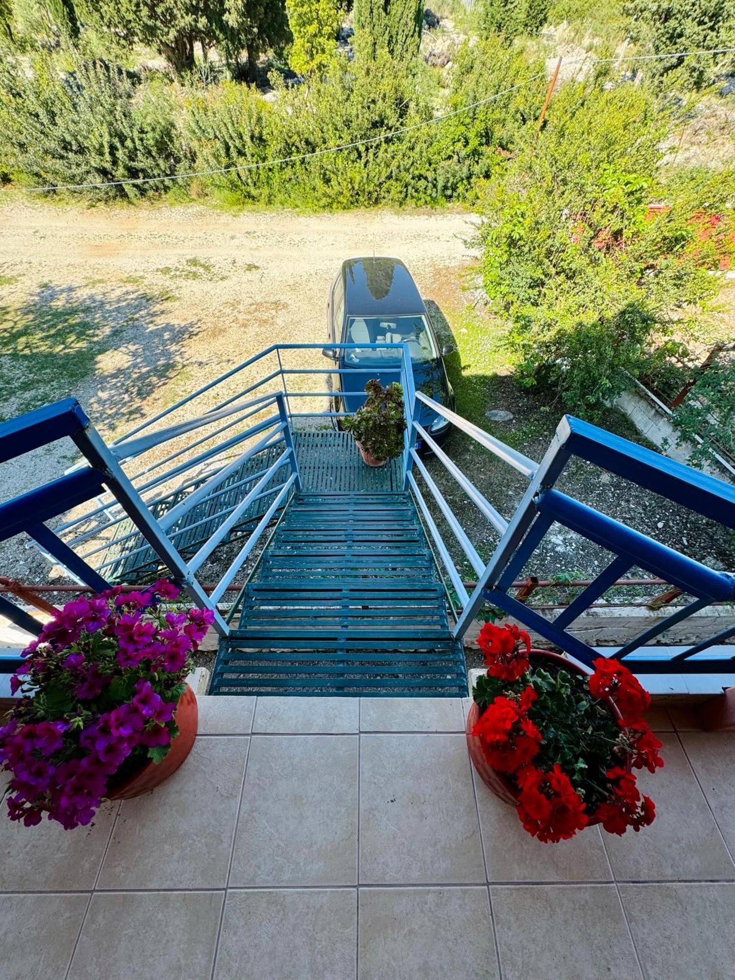 Guesthouse Rondo Химара Экстерьер фото